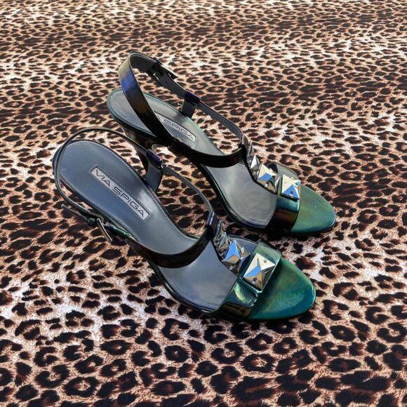 iridescent glamour heels - Picture 2 of 8